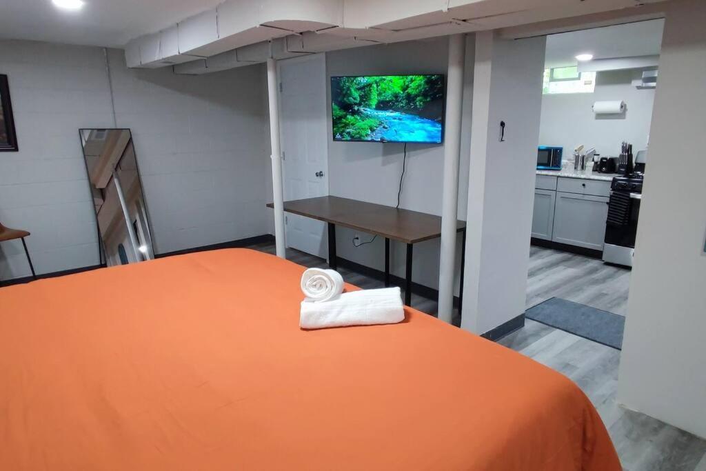 אינדיאנפוליס Spacious Suite Close To Downtown Indy/ King Bed מראה חיצוני תמונה