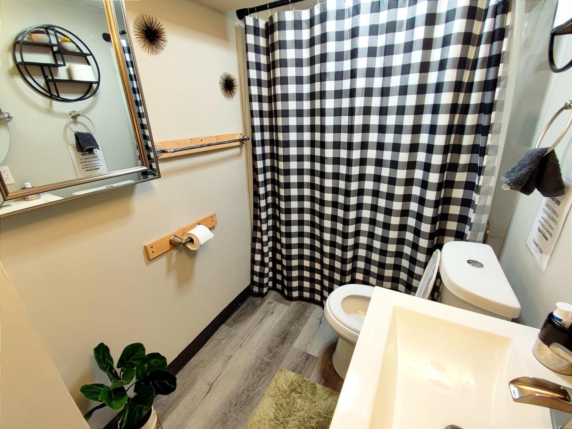 אינדיאנפוליס Spacious Suite Close To Downtown Indy/ King Bed מראה חיצוני תמונה